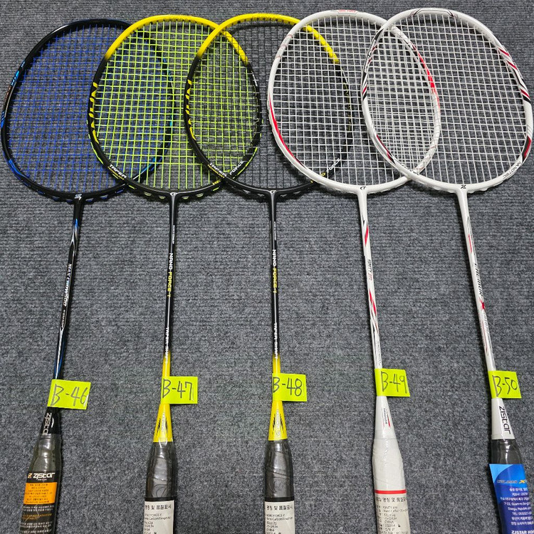 (택포5.5)최고급 경기용 선수용 새상품 배드민턴 라켓 저렴히 판매합니다 이미지