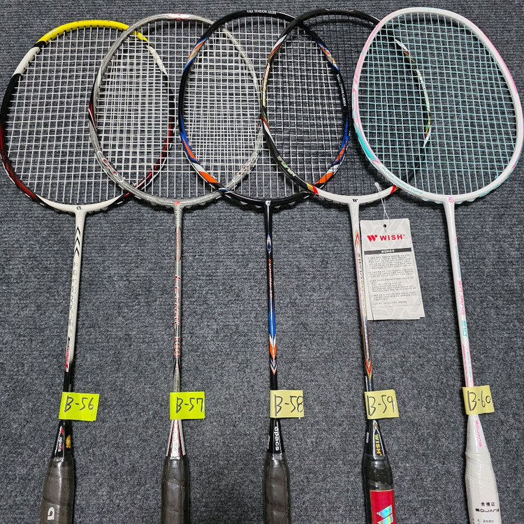 (택포5.5)최고급 경기용 선수용 새상품 배드민턴 라켓 저렴히 판매합니다 이미지