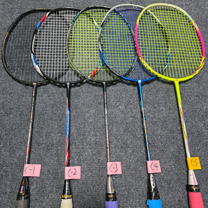 (평균택포4만원) 경기용 카본 수리 배드민턴 라켓 저렴히 판매합니다 이미지