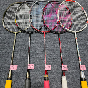 (평균택포4) 경기용 수리 카본 배드민턴 라켓 저렴히 판매합니다 이미지
