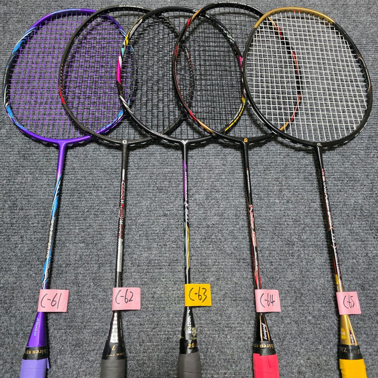 (평균택포4) 경기용 수리 카본 배드민턴 라켓 저렴히 판매합니다 이미지