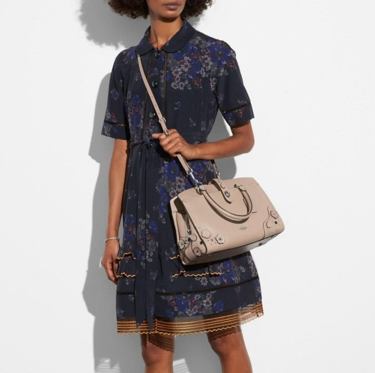 [코치]정가 56만원 김희선 착용 가방 숄더백 토트백 크로스백 이미지