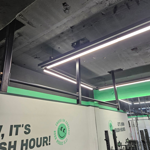 풀업바 (천장형) 및 월볼타겟 판매합니다 이미지