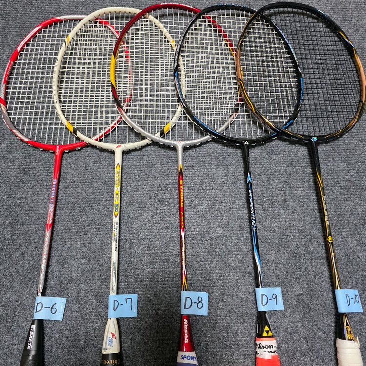 (택포5만원) 경기용 선수용 배드민턴 라켓 저렴히 판매합니다 이미지