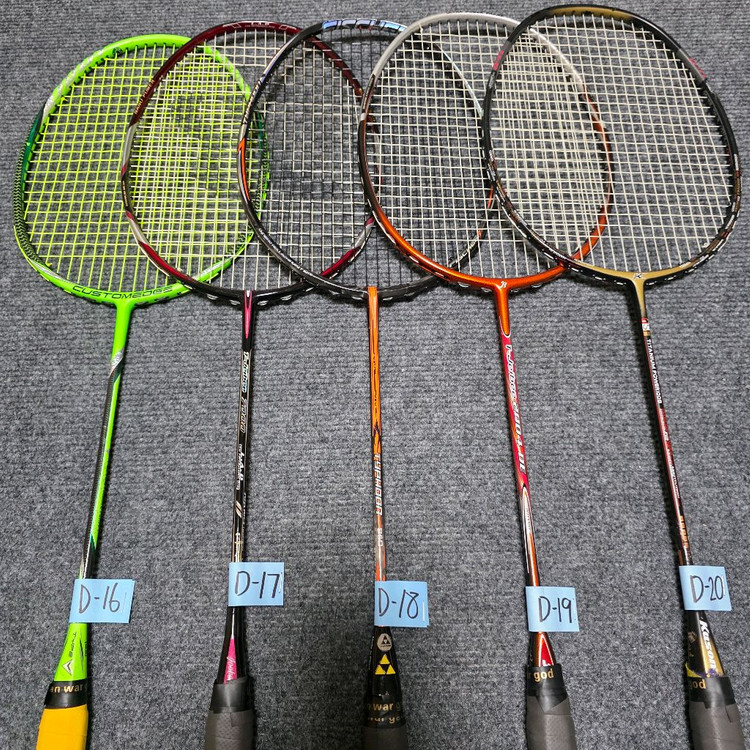 (택포5만원) 경기용 선수용 배드민턴 라켓 저렴히 판매합니다 이미지