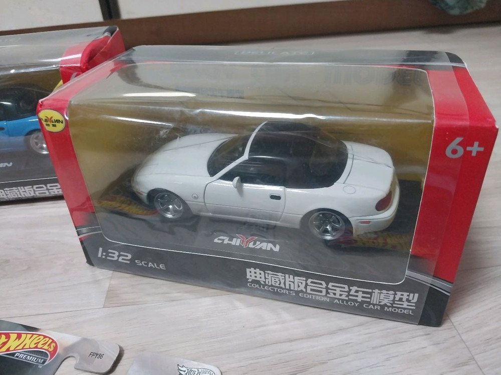 미니오토 1/32 마쯔다 MX5 다이캐스트 미니어처 판매합니다 이미지