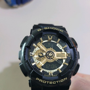 지샥 빅페이스 시계 GA-110GB 흑금 컬러 5만원 이미지
