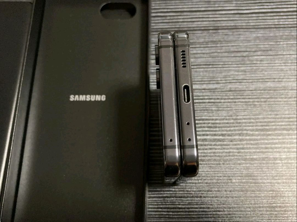 갤럭시 Z 플립5 그라파이트, 박스 풀세트 S급 이미지