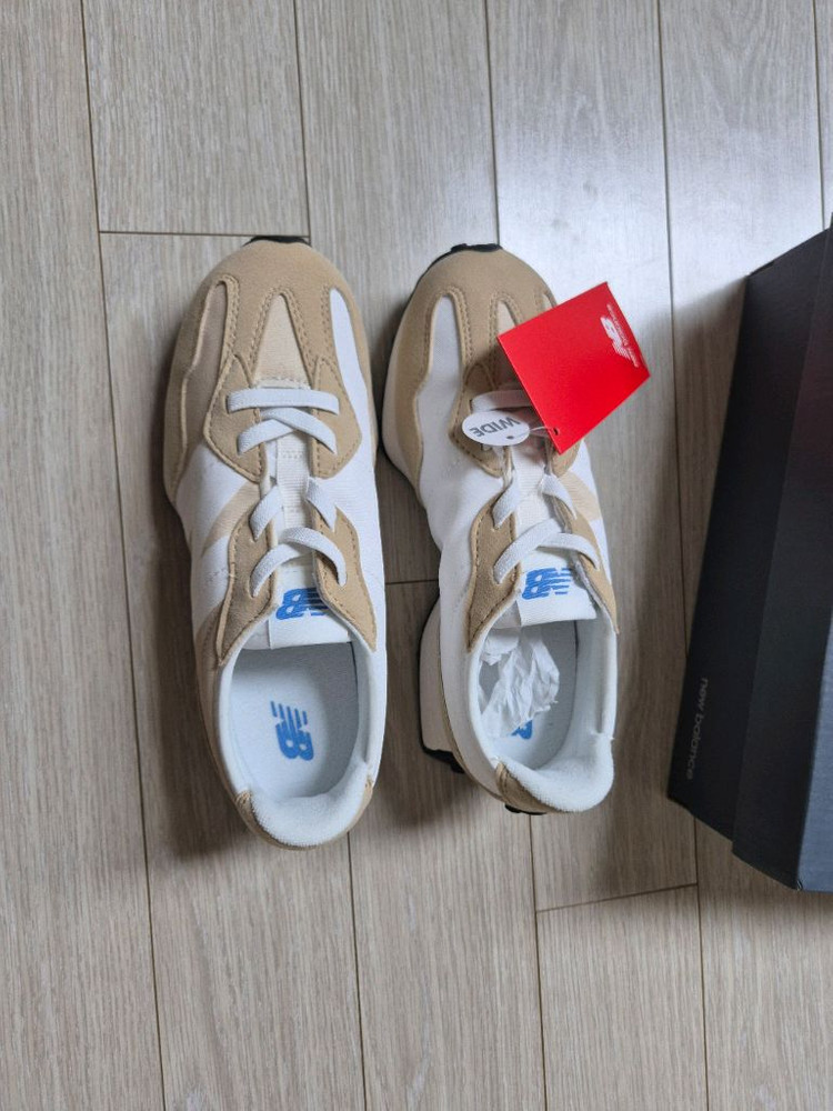 쿨거래시 6만택포! 미착용 새제품 정품 뉴발란스 327 편한 운동화 남아여아 공용 4계절 운동화 200 이미지