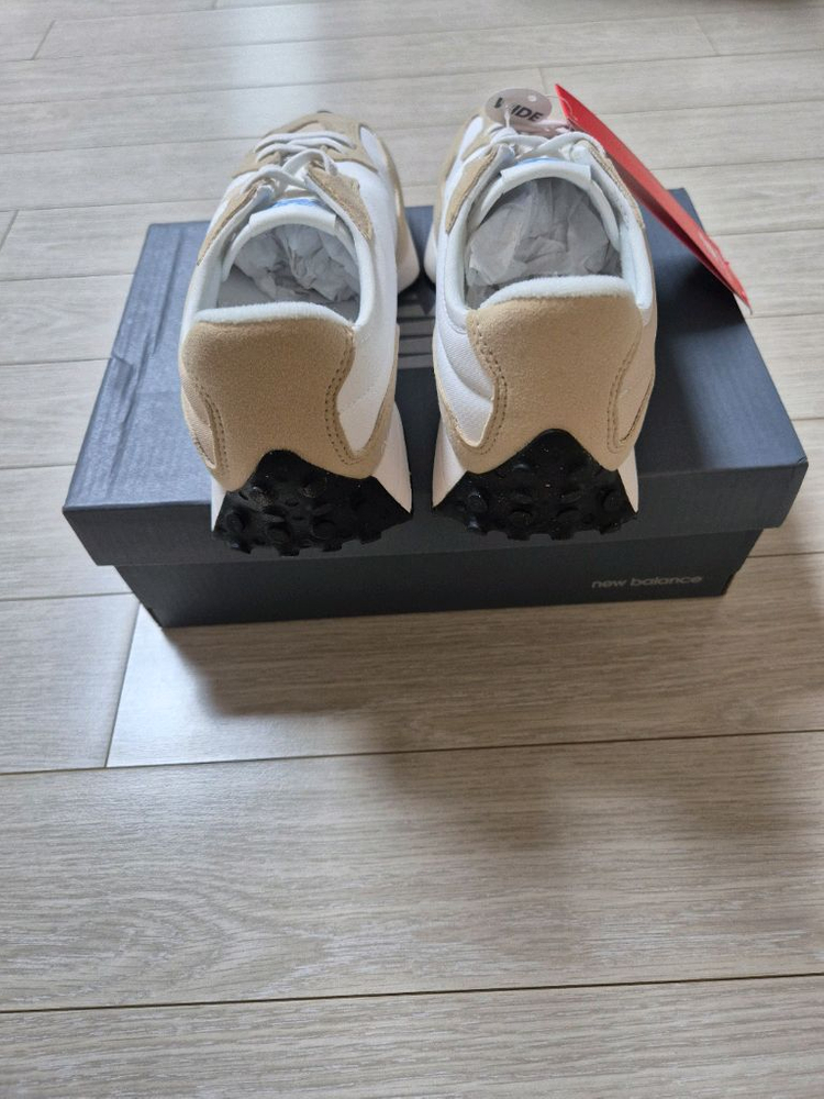쿨거래시 6만택포! 미착용 새제품 정품 뉴발란스 327 편한 운동화 남아여아 공용 4계절 운동화 200 이미지