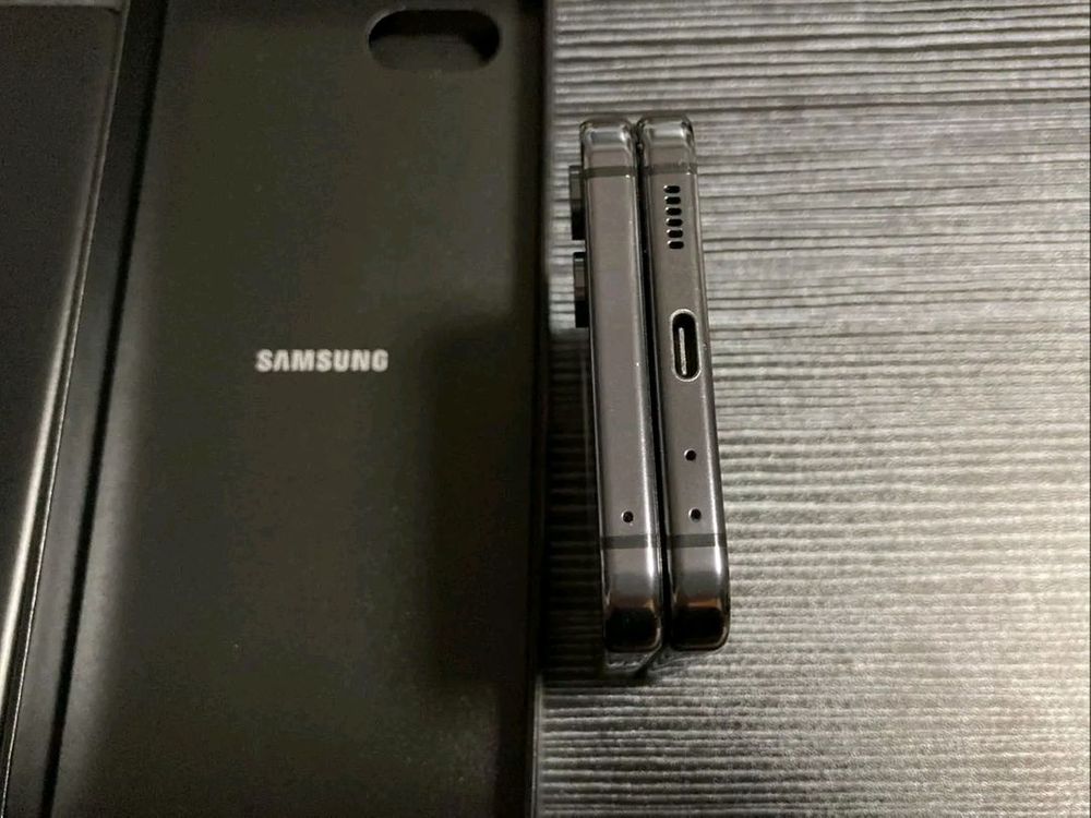 갤럭시 Z 플립5 그라파이트, 박스 풀세트 S급 이미지