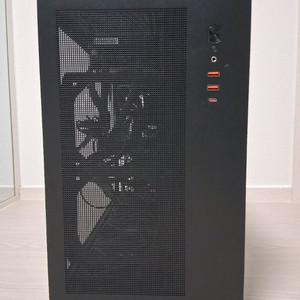 고성능 컴퓨터(NVIDIA 타이탄 RTX 24GB, i7 13700F 정품, DDR5 32GB, 1TB SSD) 이미지