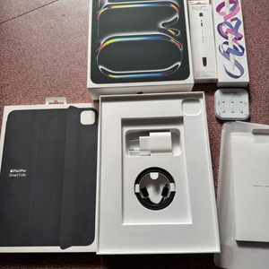 아이패드 M4 PRO 11인치 256GB+ 애플펜슬 프로 + 정품 케이스 이미지