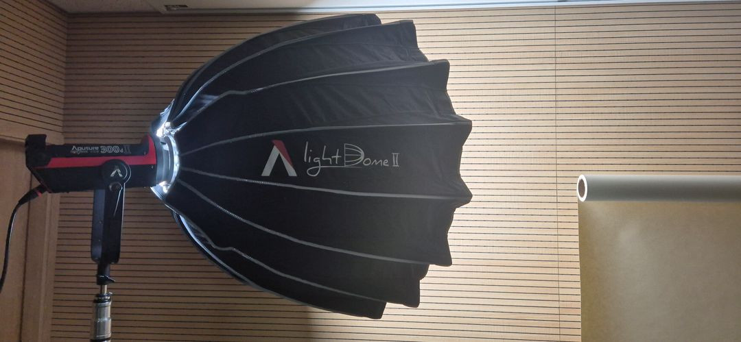 (무조건세트판매)조명어퓨쳐 COB300d II + 라이트돔 II 이미지