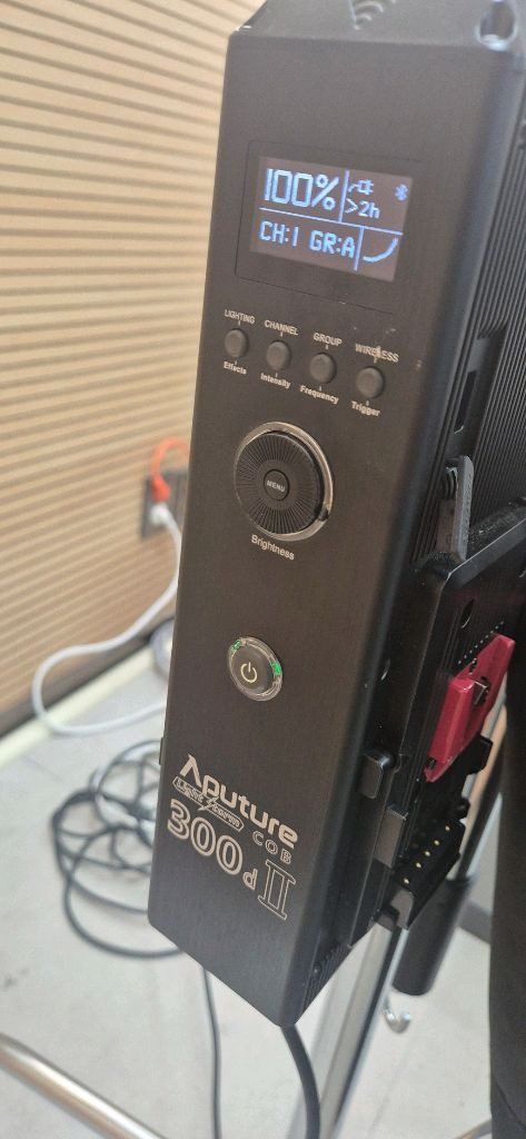 (무조건세트판매)조명어퓨쳐 COB300d II + 라이트돔 II 이미지