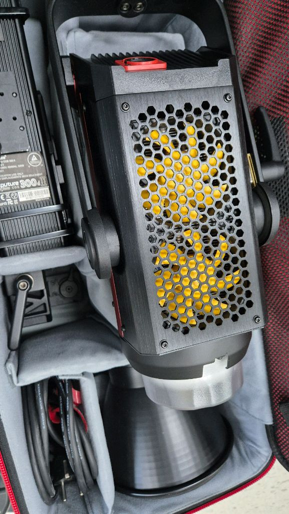 (무조건세트판매)조명어퓨쳐 COB300d II + 라이트돔 II 이미지