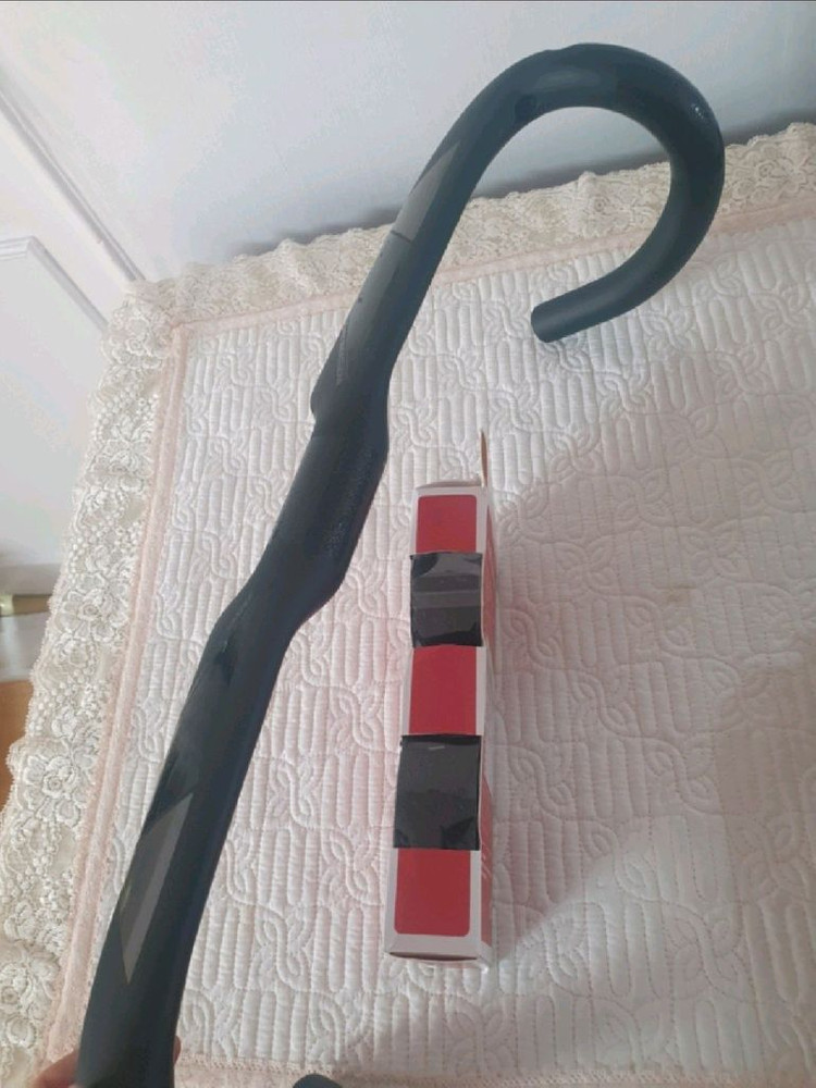 카본 에어로 핸들바+벌집실리콘 바테잎 일괄판매 이미지