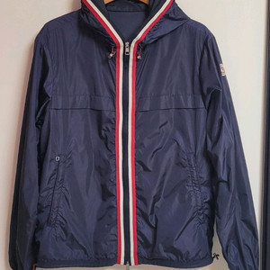 몽클레어 바람막이 후드집업 점퍼 이미지