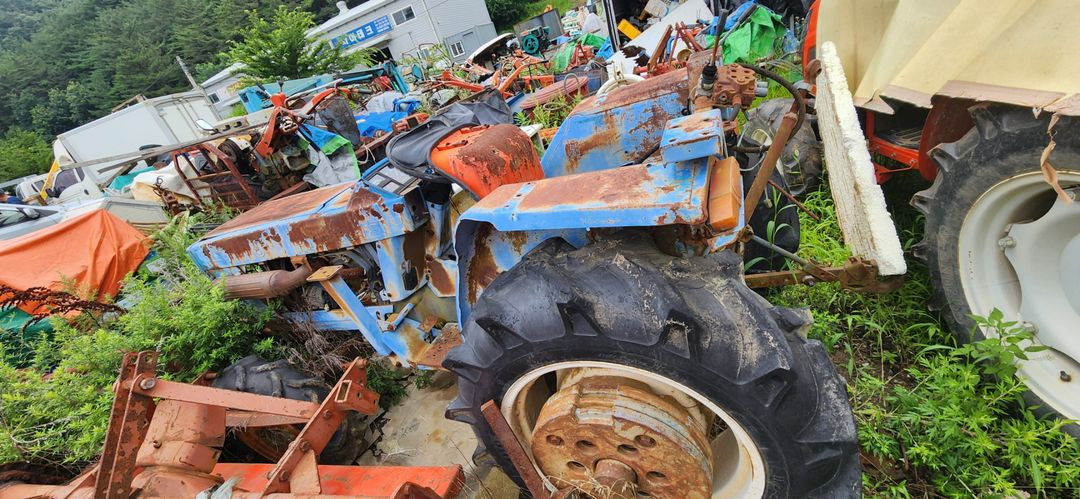 동양 TL2540 트랙터 트랙트 수리용이나 부품용으로팝 이미지