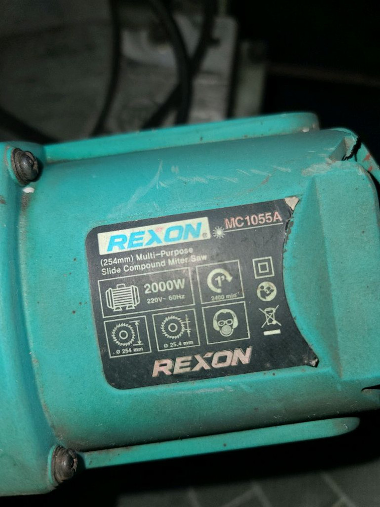 rexon 슬라이딩 각도절단기 이미지