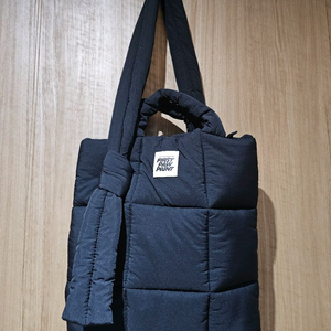 앤팀 투어 굿즈 나일론 패딩 가방 팝니다 이미지