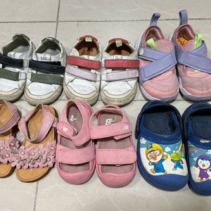 아기 신발 130사이즈 6켤레 일괄 팁토이조이 나이키 크록스 이미지