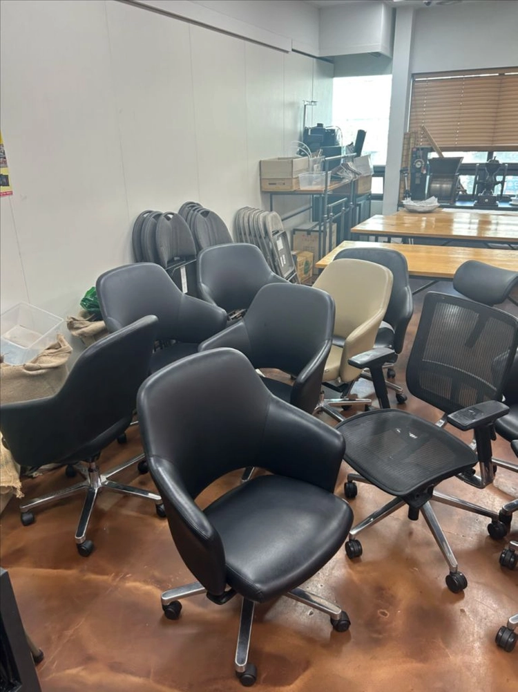퍼시스 FUSYS 의자 CH3801 인비토 중역 의자 이미지