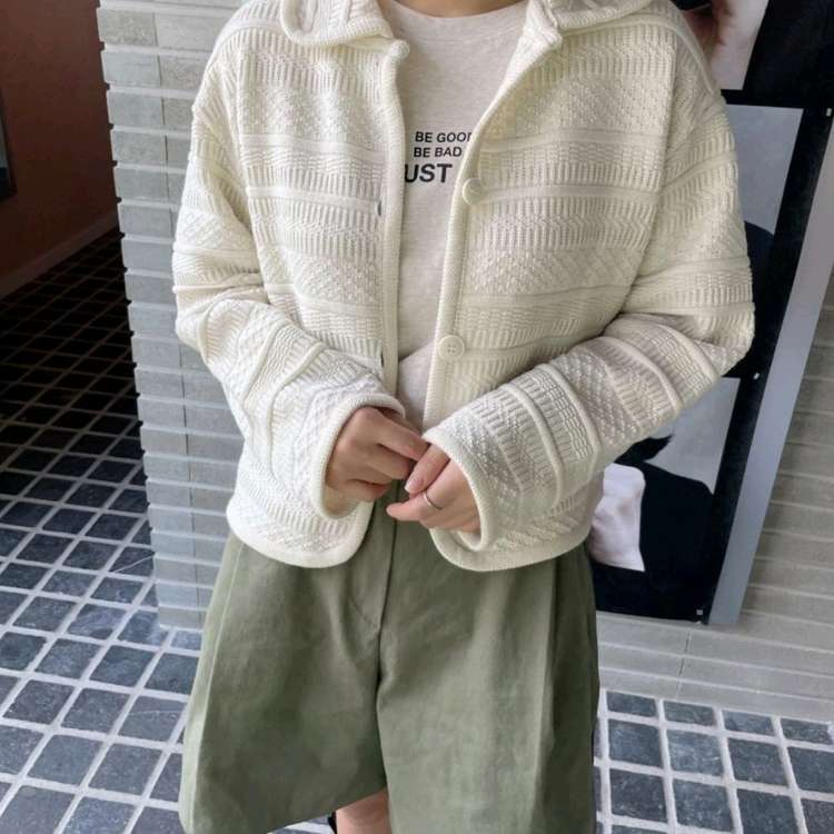 둥근 카라 자카드 케이블 꽈배기 니트 가디건 아이보리 / 공구우먼 핫핑 리리앤코 니어웨어 러브앤드팝 98도씨 로버블 이미지