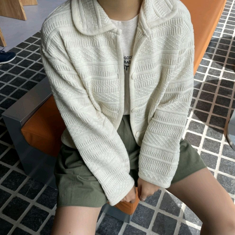 둥근 카라 자카드 케이블 꽈배기 니트 가디건 아이보리 / 공구우먼 핫핑 리리앤코 니어웨어 러브앤드팝 98도씨 로버블 이미지