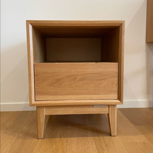 카레클린트 원목 오크 협탁 판매합니다 이미지