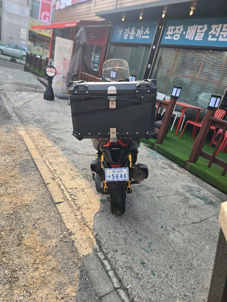 350cc 스쿠터 이미지