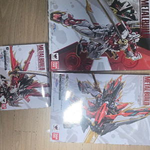 메탈빌드 레드프레임+택트걸암즈+플라이트유닛 판매합니다 이미지