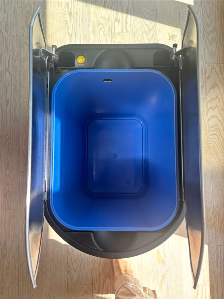 심플휴먼 버터플라이 쓰레기통 20l 이미지