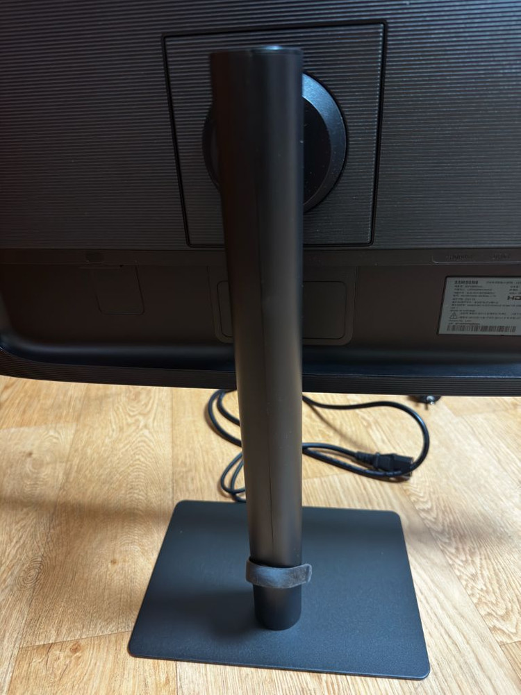 삼성 S27A800U 27인치 4K 모니터 이미지