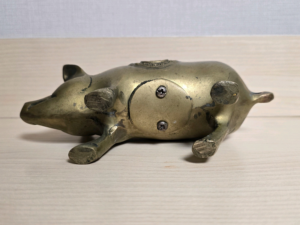 라이온스 클럽 국제협회 황동 돼지 저금통 이미지