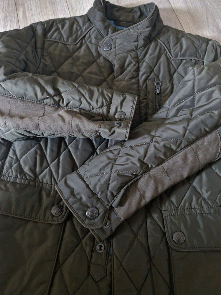 리바이스 키즈 135사이즈 퀼팅점퍼 자켓 간절기 패딩 이미지