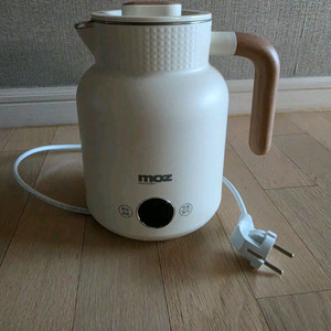 주전자, 선풍기/써큘레이터, 전기 스토브, 모기퇴치기, 뽀로로 매트, 헬로키티 좌변기 (중고) 이미지