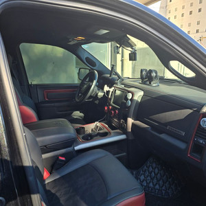 17년식 닷지램레블 픽업트럭 이미지