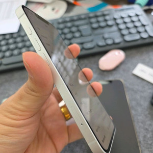 (6204)아이폰16e 128gb 깨끗한기기 판매 이미지