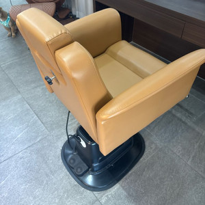 미용실 전동 의자 이미지