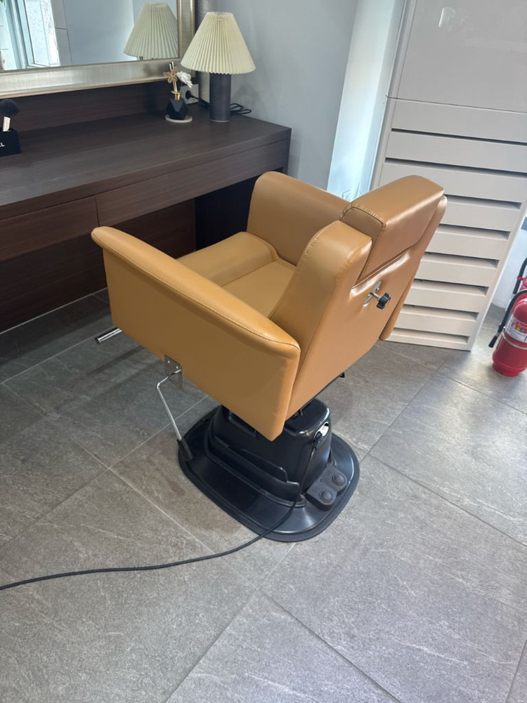 미용실 전동 의자 이미지
