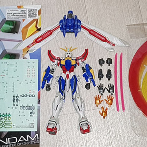 가조립 RG 갓건담 2만원에 팝니다. 이미지