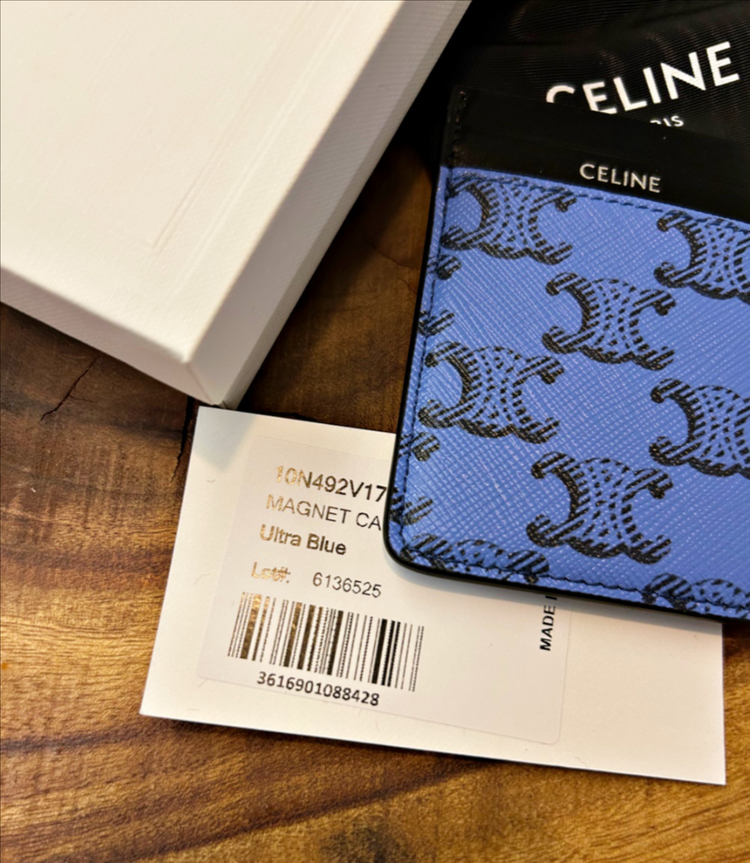 셀린느 마그넷 카드지갑 맥세이프 울트라 블루 10N492V17 07QI 이미지