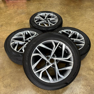 쏘나타 DN8 17인치 휠타이어 팝니다 이미지