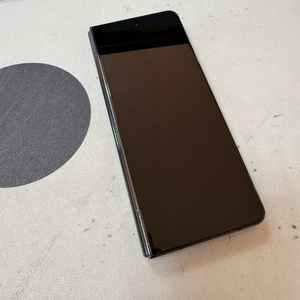 폴드4 무잔상 블랙 이미지