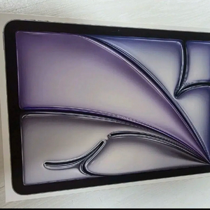 3/11 출시 아이패드 에어 M4 13인치 스페이스그레이 미개봉 판매합니다. 이미지