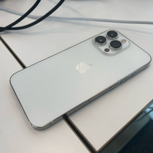 아이폰13프로 실버 256기가 이미지