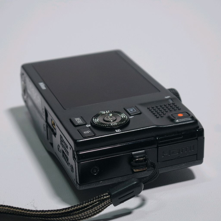 니콘 쿨픽스 s8100 디카 이미지