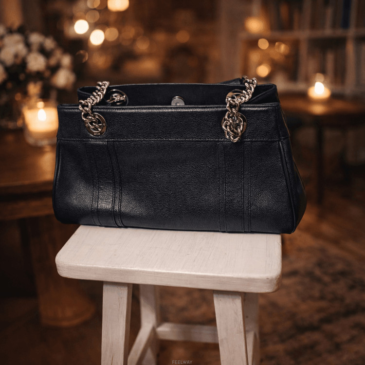 MCM 정품 블랙 가죽 체인 숄더백 이미지