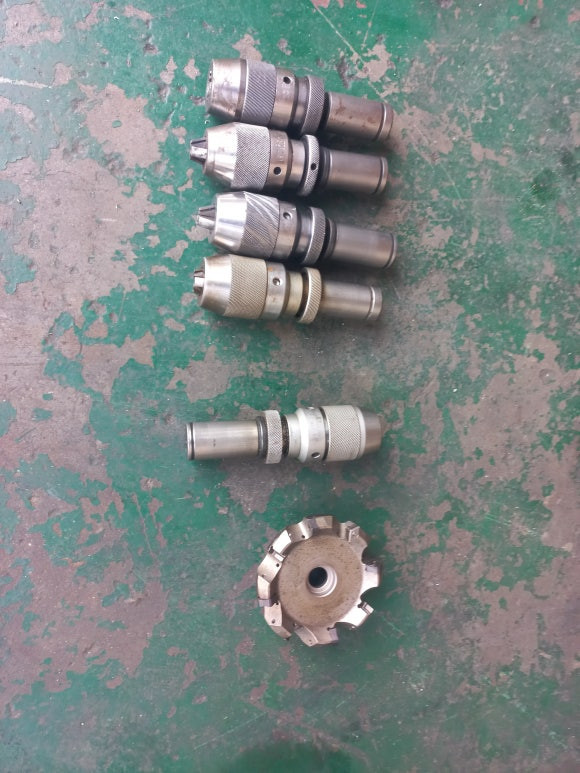 범용밀링 사용공구 (페이스카타.드릴척) 이미지